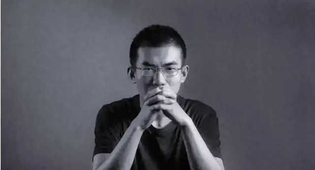 导演张中臣确诊急性淋巴细胞白血病，正在北大国际医院接受化疗 | 资讯配图