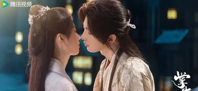 《无主之花》《掌中刃》等四部短剧成暑期追剧热点 | 现场图 《无主之花》《掌中刃》等四部短剧成暑期追剧热点 | 现场图